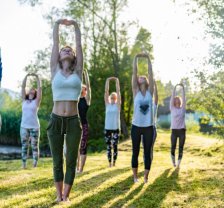 Hormonska joga naravno uravnovešanje hormonov